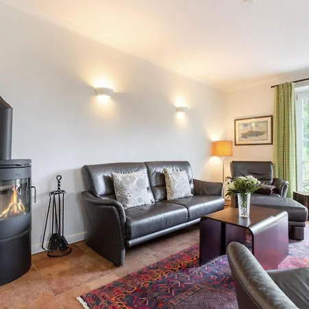 Haushaelfte 9A Min Hus Id 374